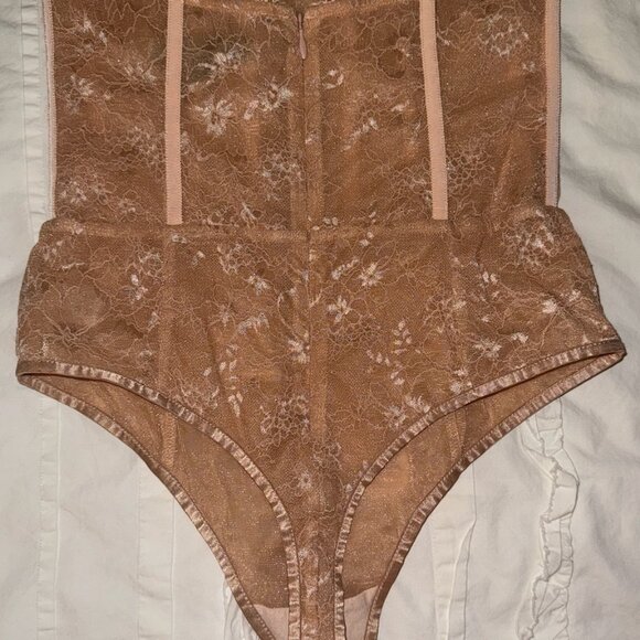 Rêve Riche Esada Bodysuit - Picture 5 of 6